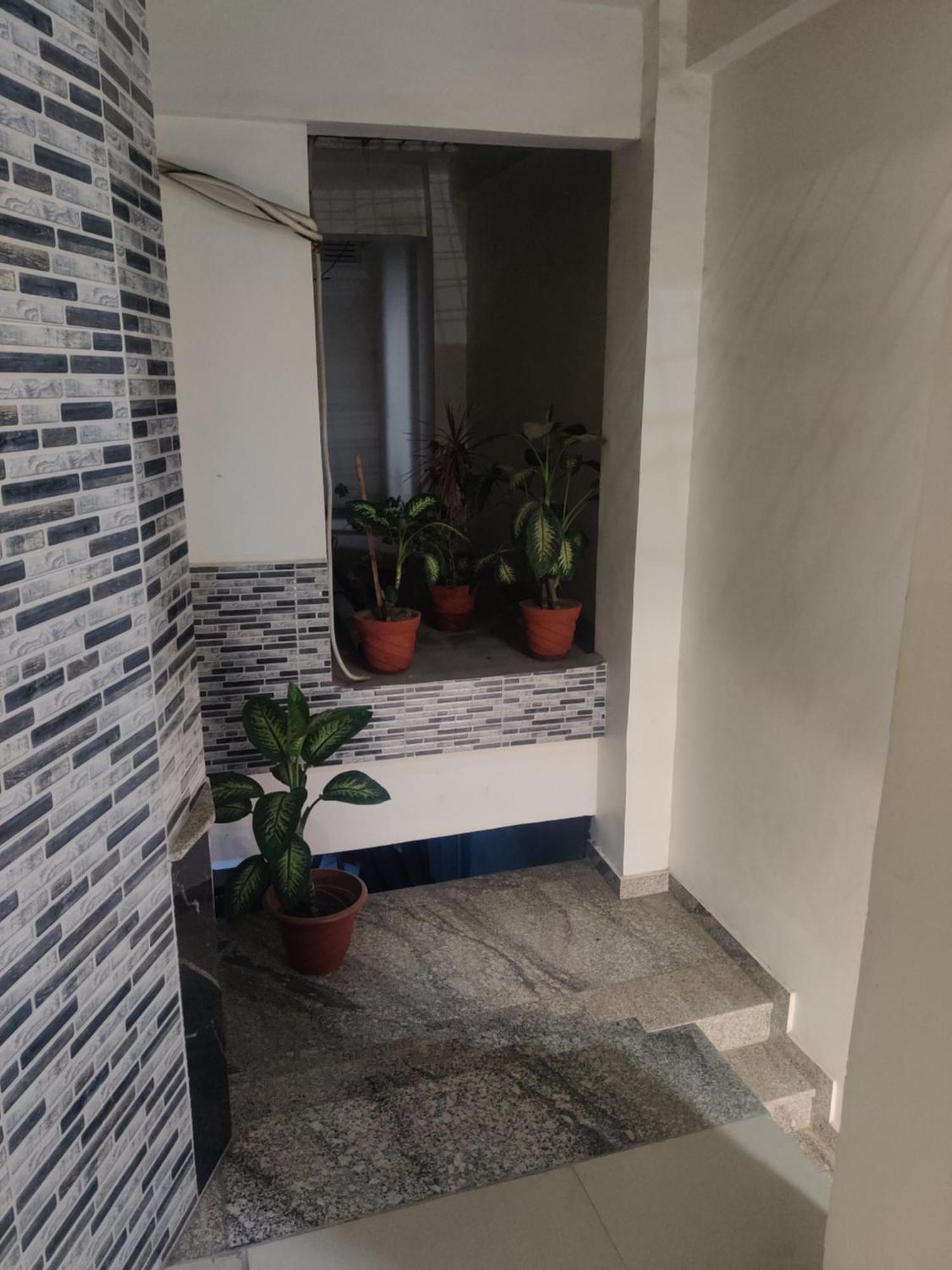 Hotel Hv Nāhan 外观 照片